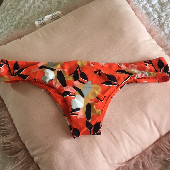 billabong womens bathing suits